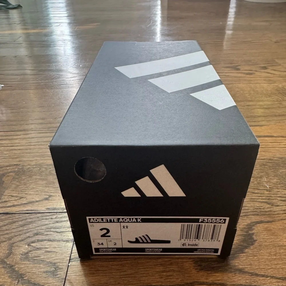 Adidas Adilette Aqua Slides Kids Sizes 1 & 2 New in Box Multiple Pairs Available